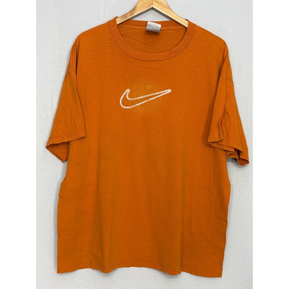 Center Swoosh Logo T-Shirt Mens Orange Cotton Short Sleeve XL Vintage 90s Nike